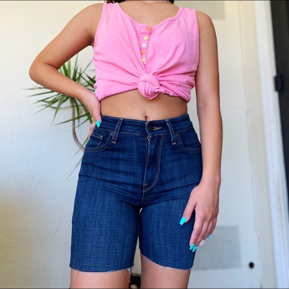 LEVIS SHORTS - Picture 1 of 3